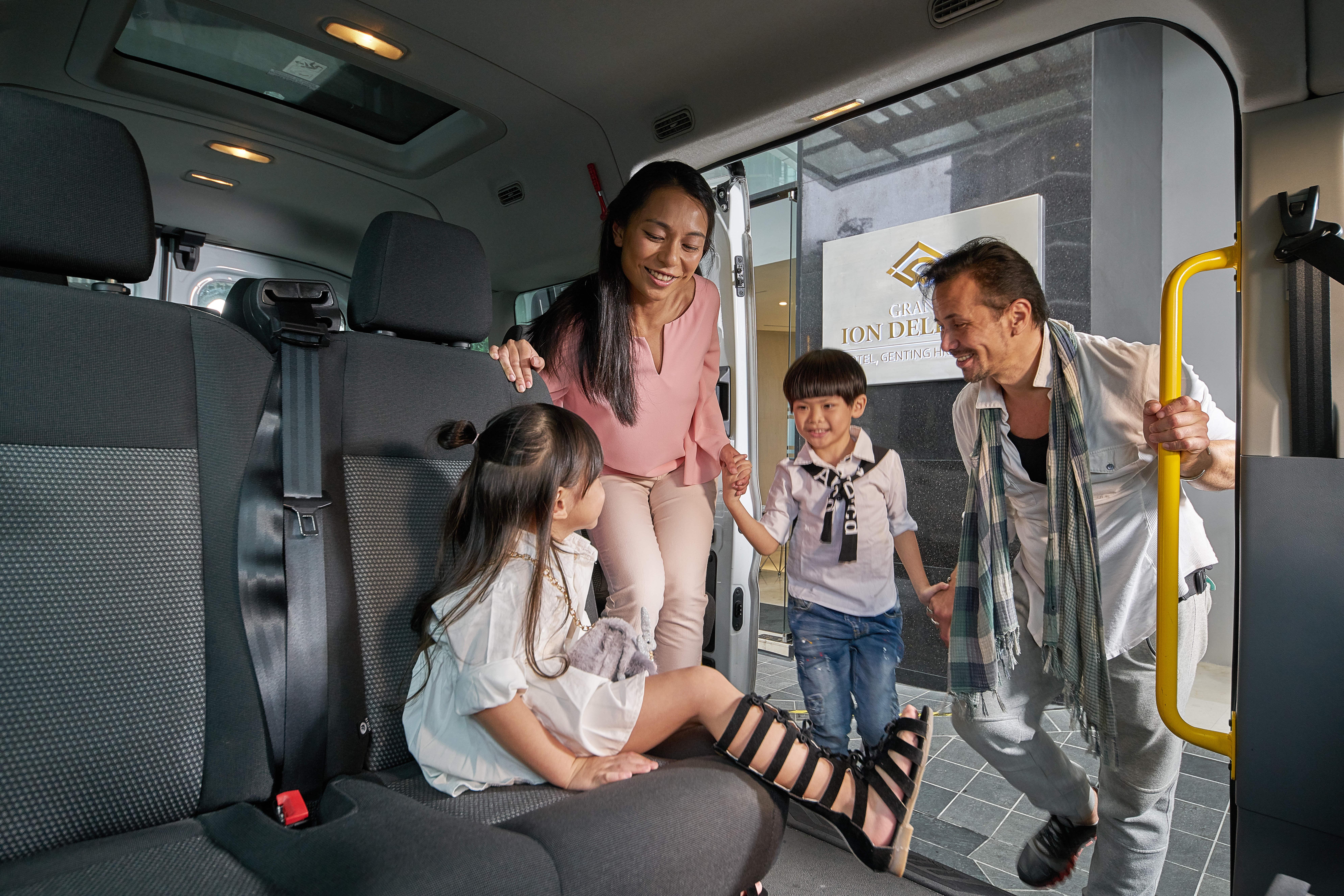 Grand Ion Delemen Hotel Cao nguyên Genting Ngoại thất bức ảnh Family boarding the Lion's City
