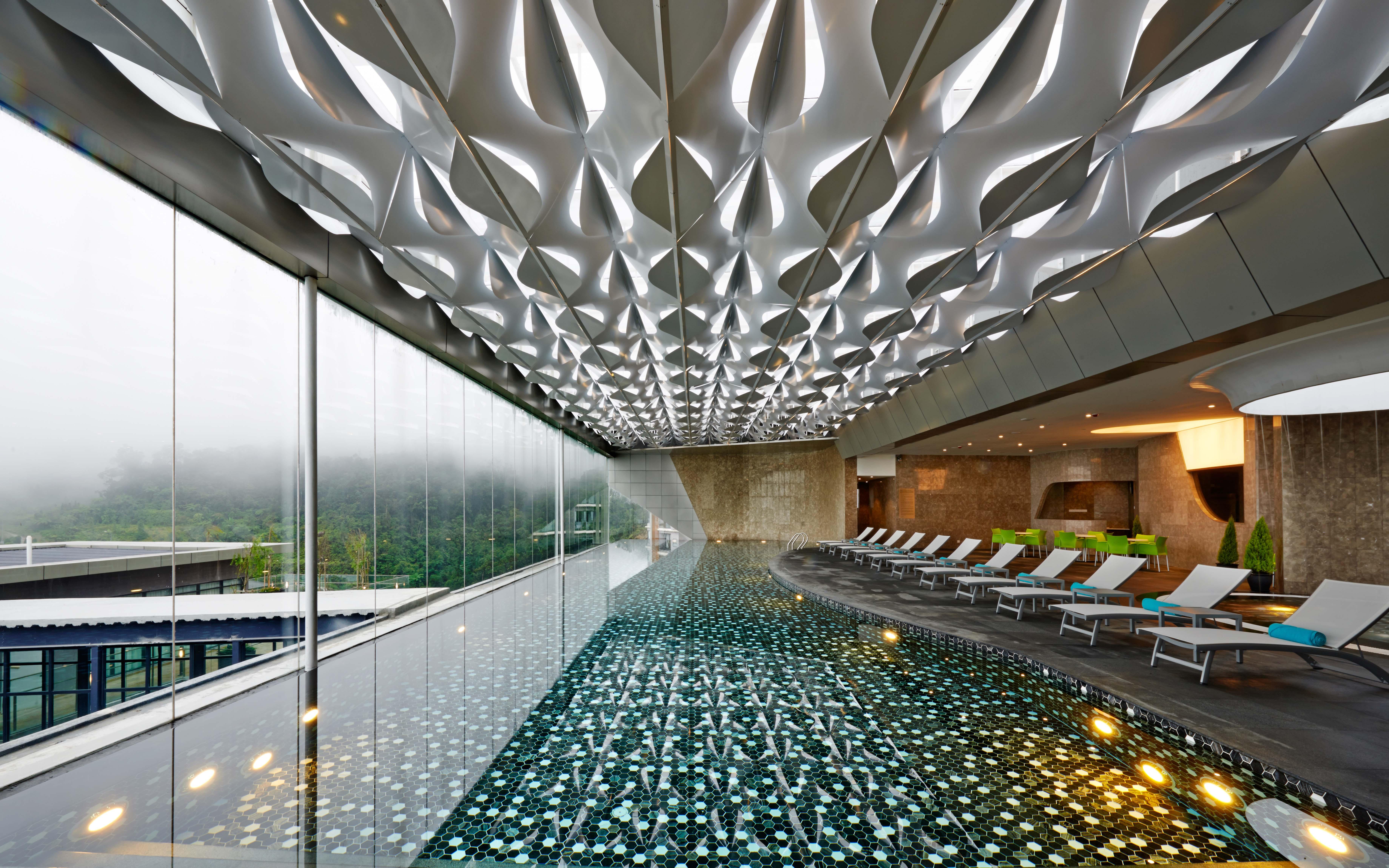 Grand Ion Delemen Hotel Cao nguyên Genting Ngoại thất bức ảnh The pool at the 101 Sky Lounge